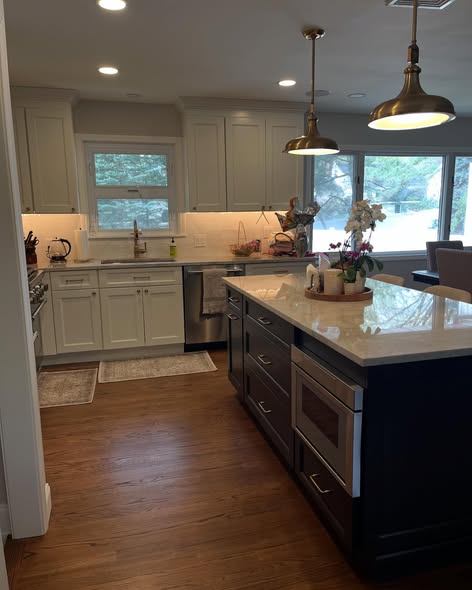 Contemporary Two-Tone Kitchen Cabinetry - Fusion Door Collection